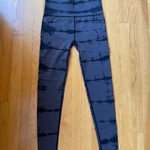Zella Black Tye Dye leggings